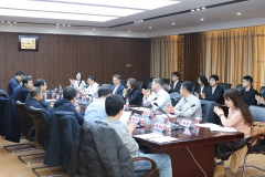 <b>机械学院莱宝学金颁布典礼暨深化合做座谈会举</b>